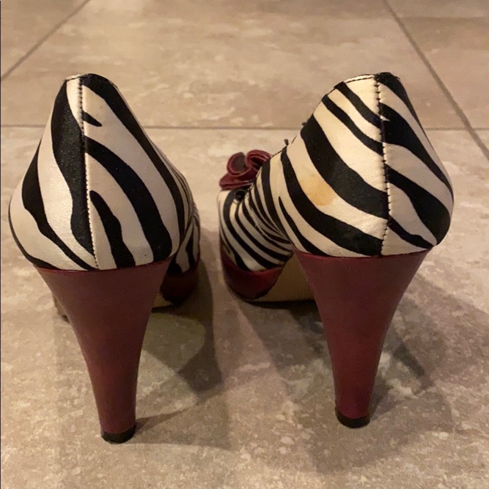 Shoes - Picture 6 of 6
